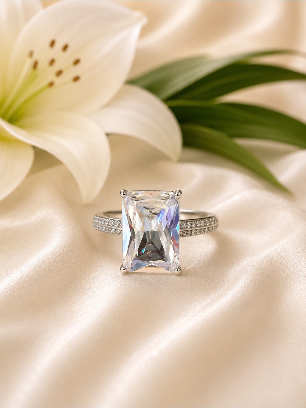 🇨🇦Canada Day Blowout Sale!Silver-Tone Clear Cushion-Cut Crystal Ring